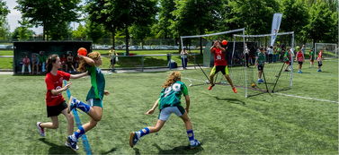 婴儿围栏和游戏围栏多大买怎么固定防推倒